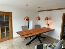 Lade das Bild in den Galerie-Viewer, Massivholztisch Eiche