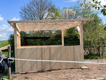 Lade das Bild in den Galerie-Viewer, Weidehütte Unterstand