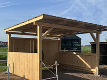 Lade das Bild in den Galerie-Viewer, Weidehütte Unterstand