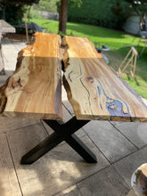 Lade das Bild in den Galerie-Viewer, Massivholztisch Eiche